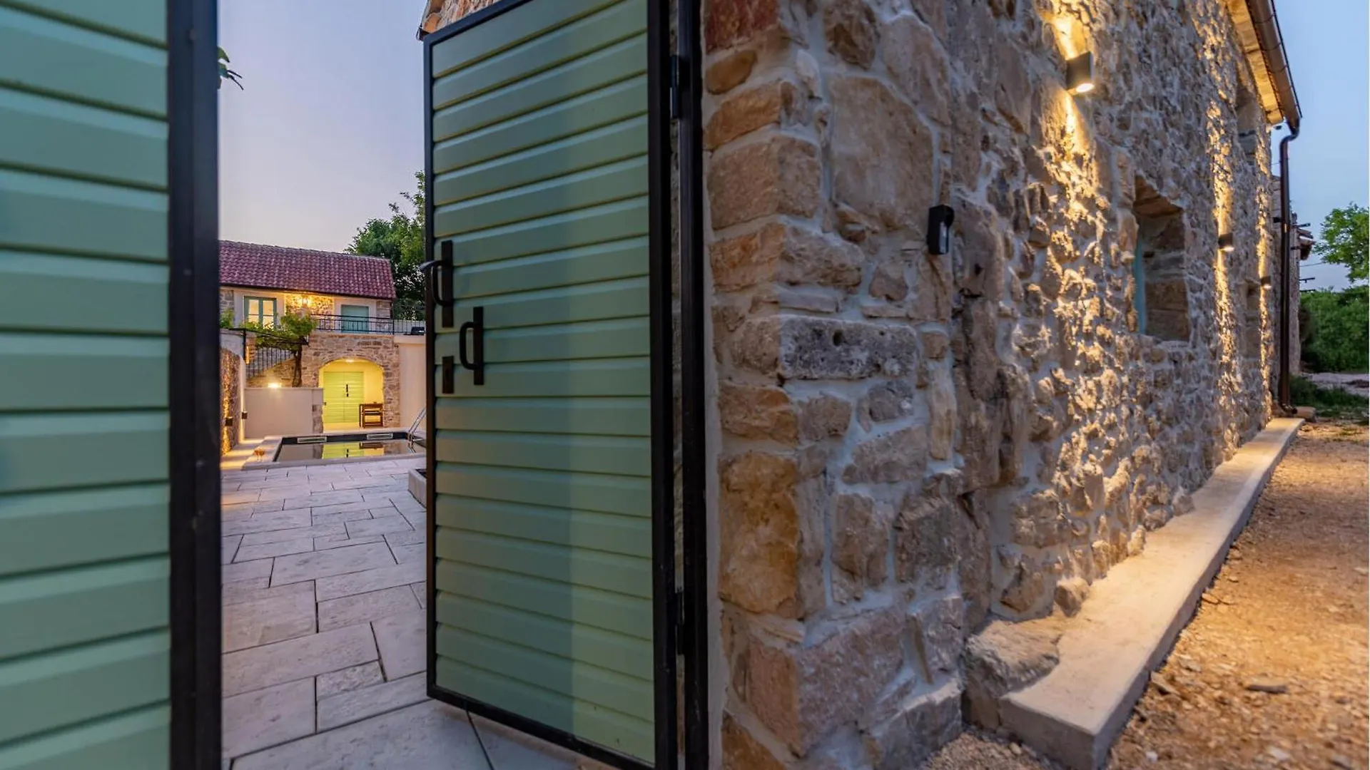 Holiday home Tonina Villa Pristeg