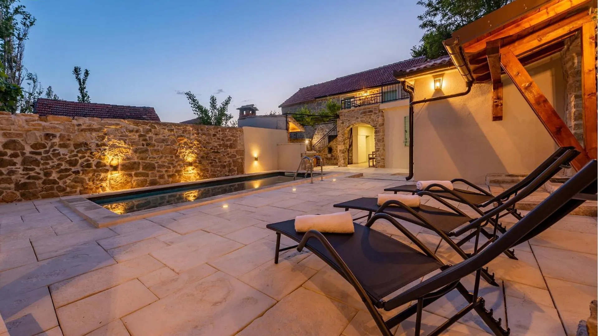 Holiday home Tonina Villa Pristeg