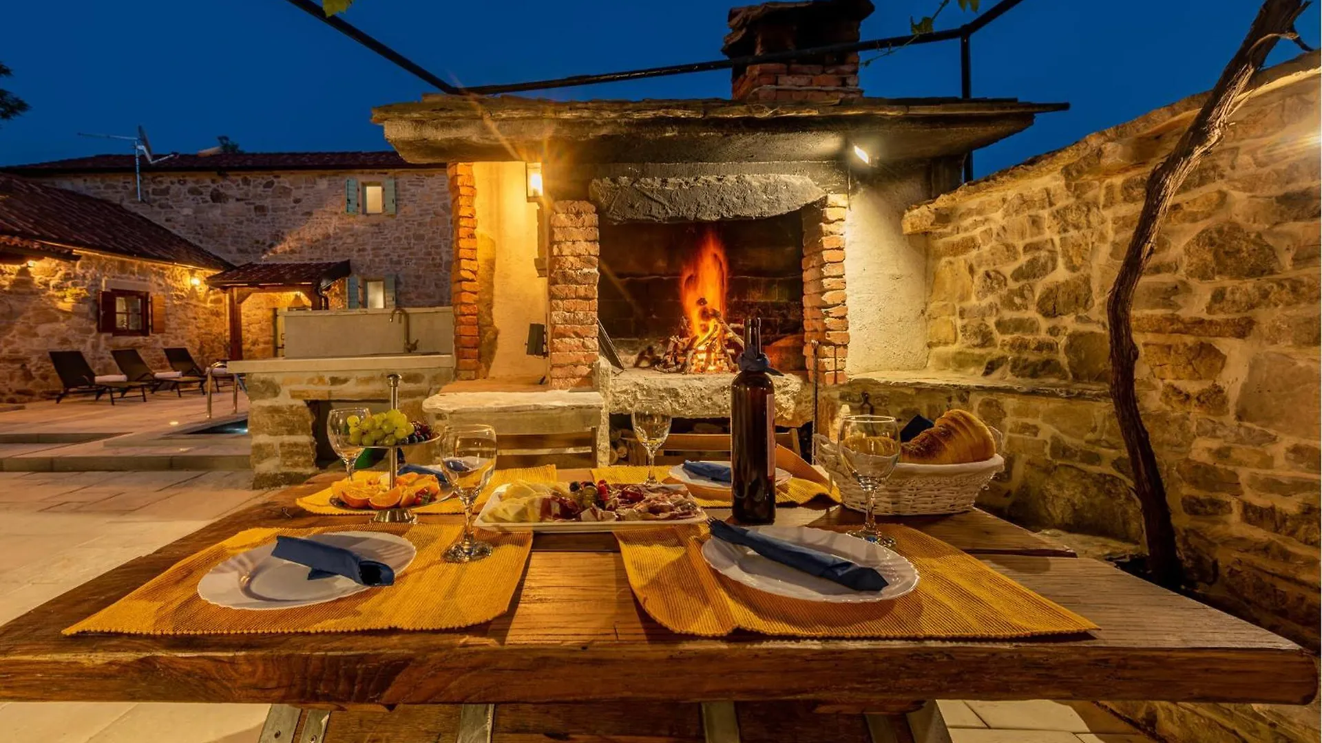 Holiday home Tonina Villa Pristeg